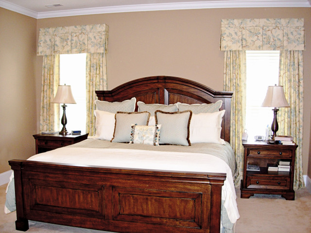 youre-home-custom-interiors_relaxing-bedroom_01